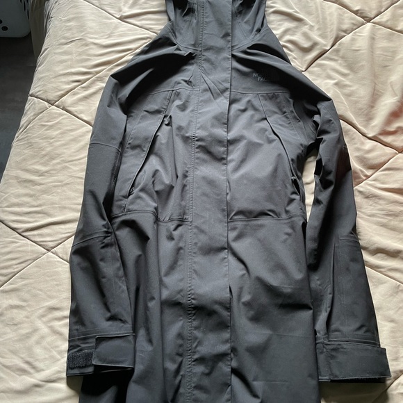North face rain jacket - Picture 2 of 2
